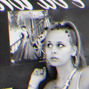 Meet your Posher, Violet